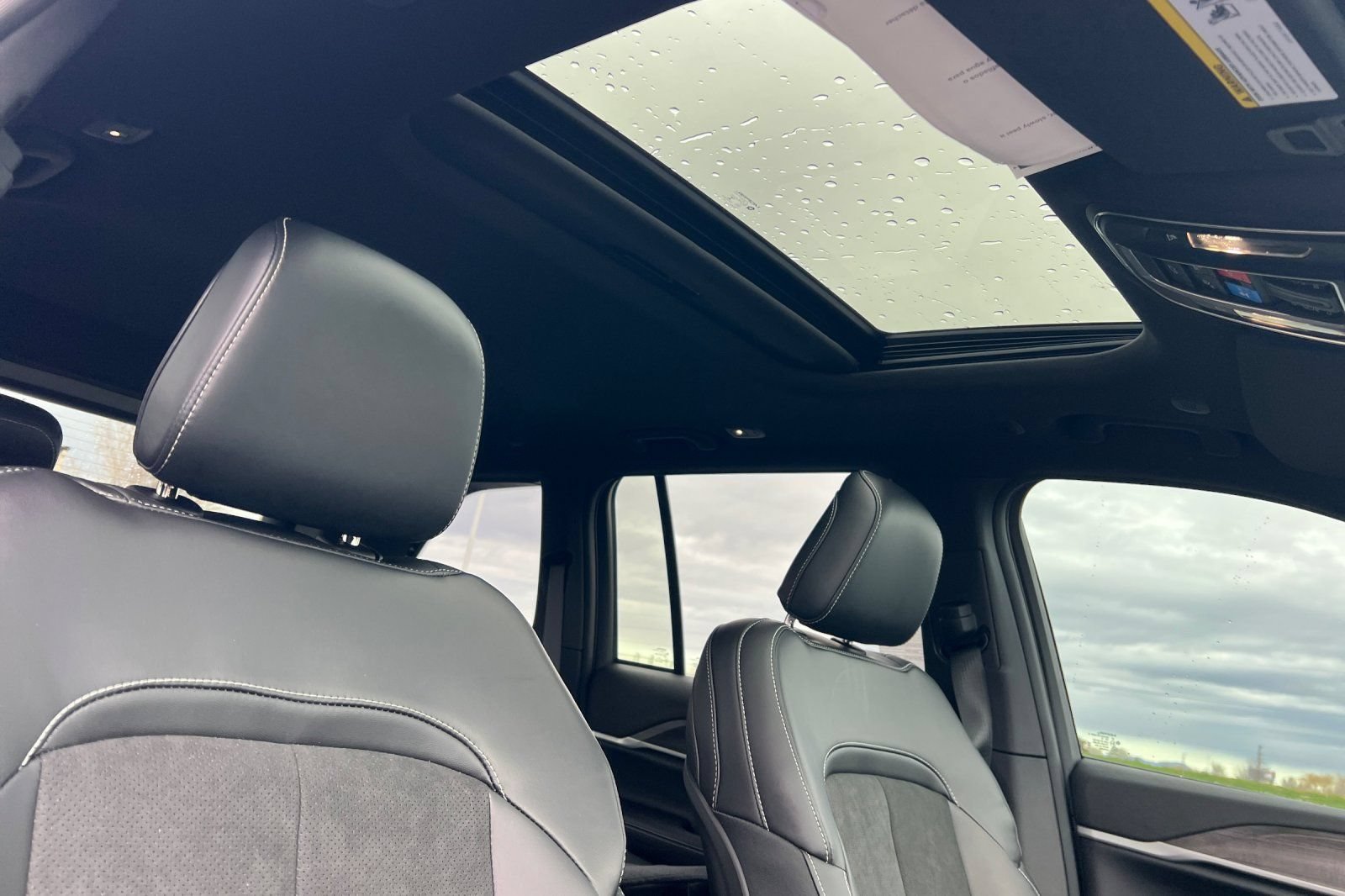 New 2026 Jeep Grand Cherokee Altitude AWD/4WD image 14