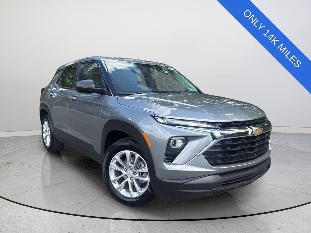 Used 2026 Chevrolet TrailBlazer LS image 1