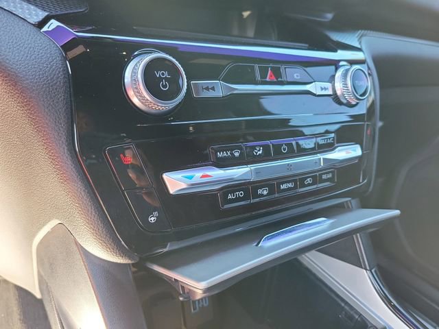 Used 2022 Ford Explorer ST-Line w/ Class IV Trailer Tow Package RWD image 29