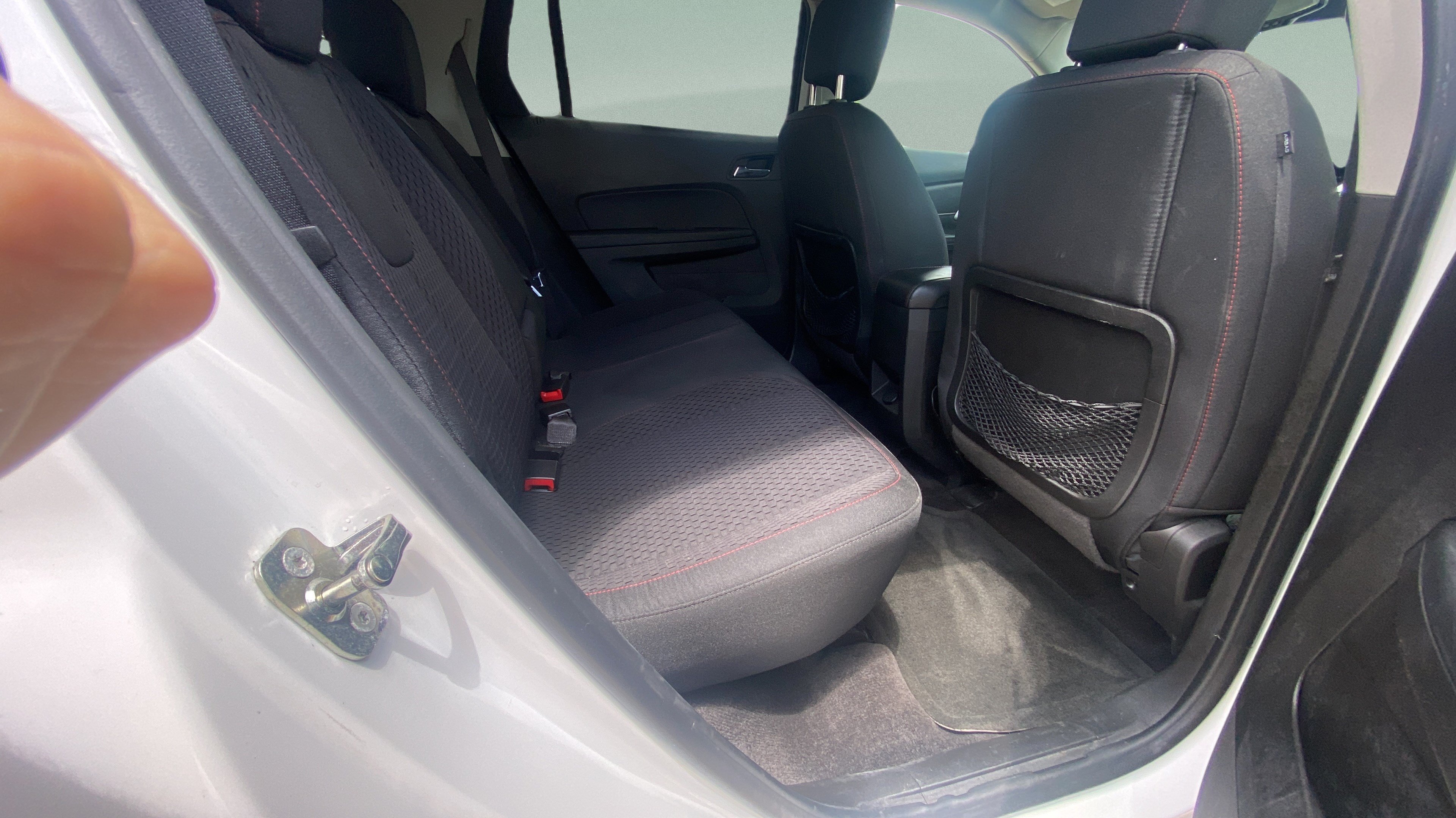 Used 2015 GMC Terrain SLE FWD image 17