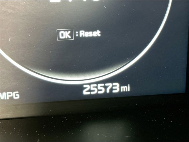 Used 2023 Kia Sorento SX image 17