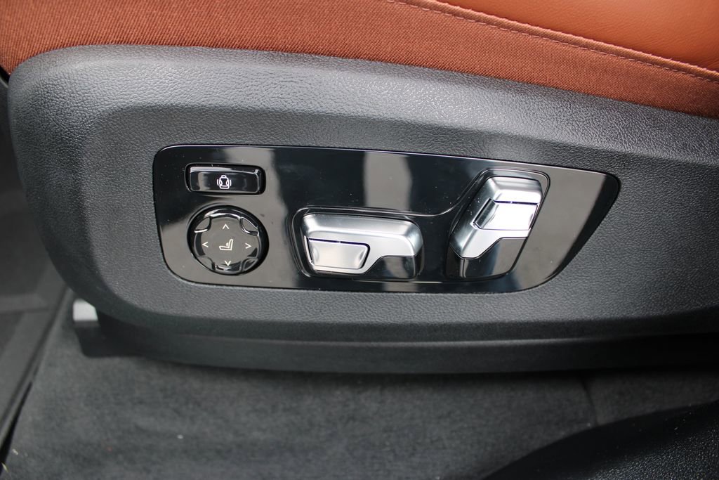 New 2026 BMW X5 xDrive40i w/ M Sport Package image 29