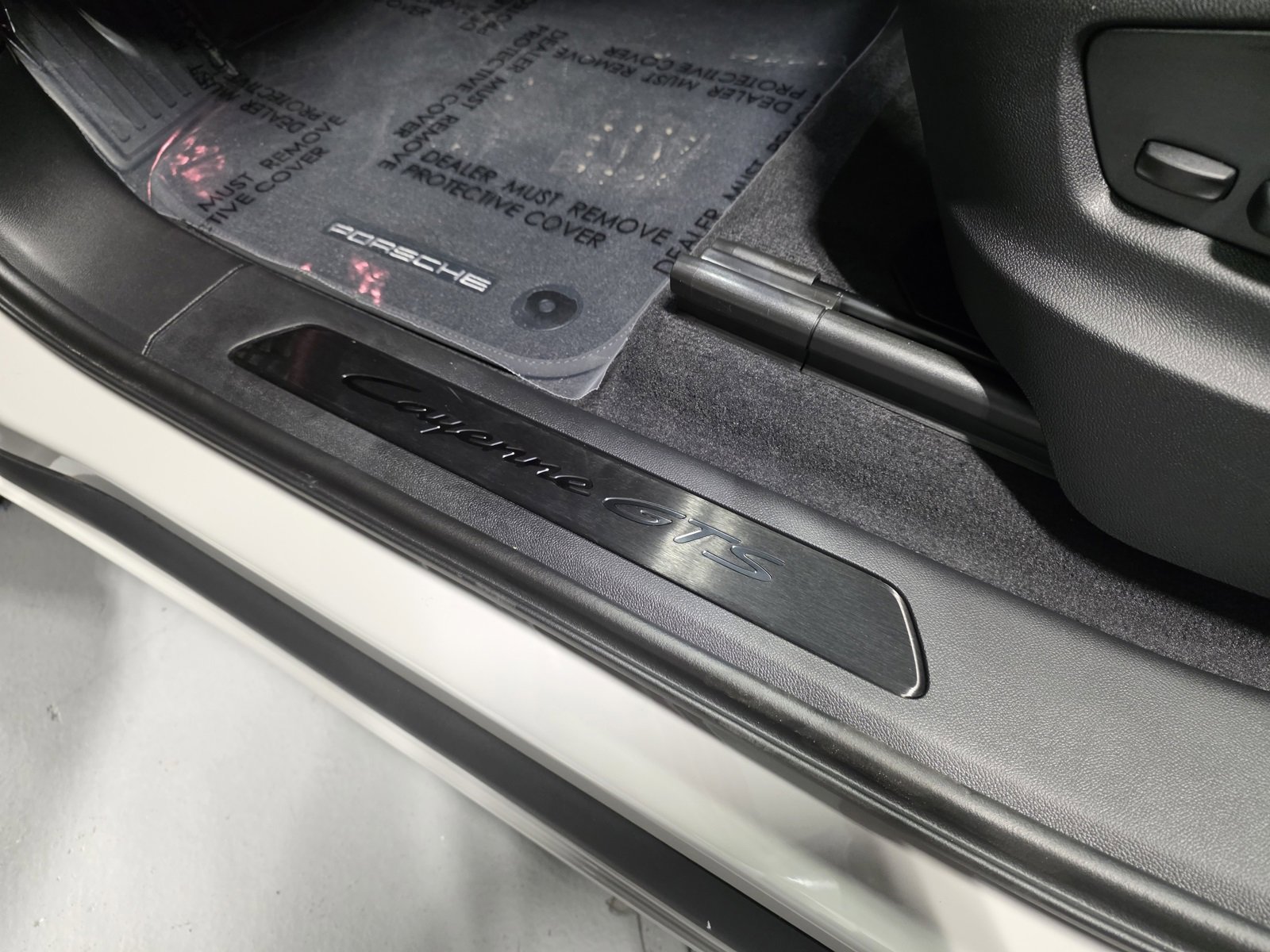 New 2026 Porsche Cayenne GTS image 6