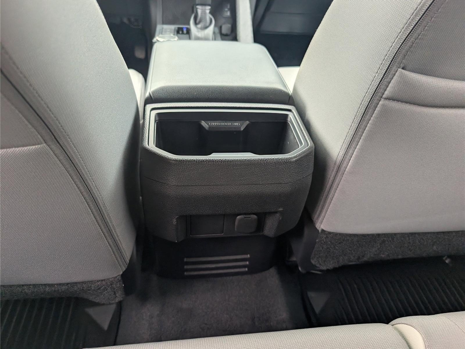 Used 2025 Toyota Tacoma SR5 AWD/4WD image 18