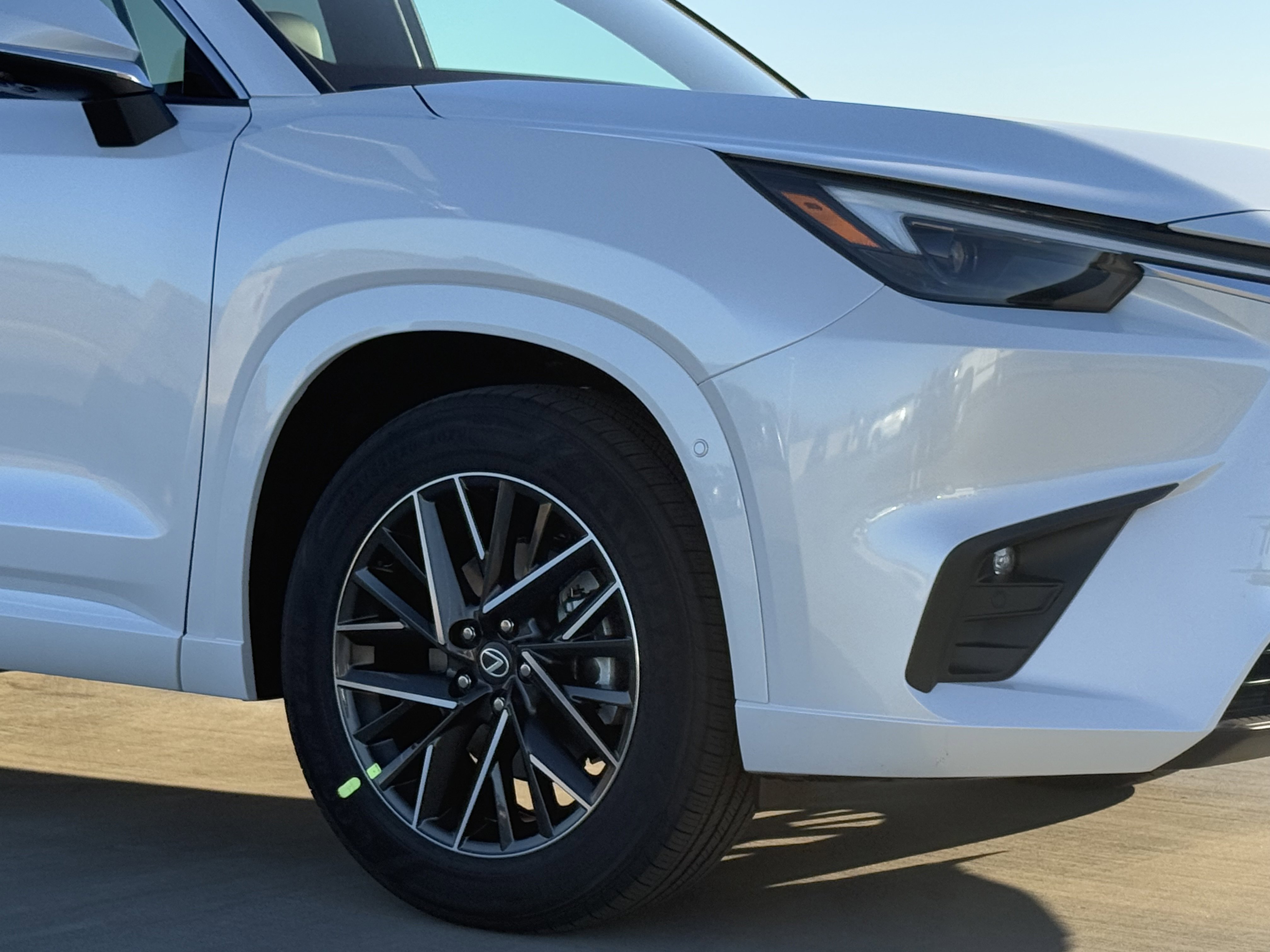 New 2026 Lexus TX 350 FWD image 4