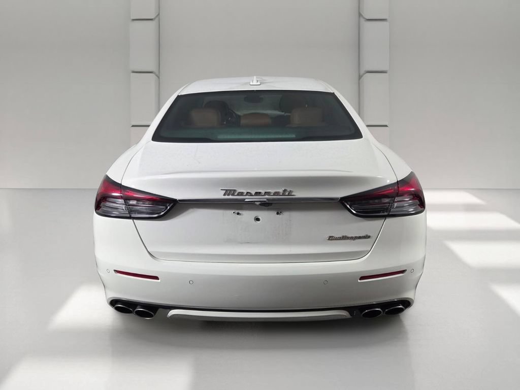 Used 2023 Maserati Quattroporte GT RWD image 6