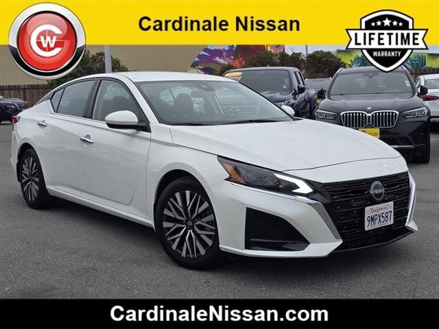 Used 2023 Nissan Altima 2.5 SV