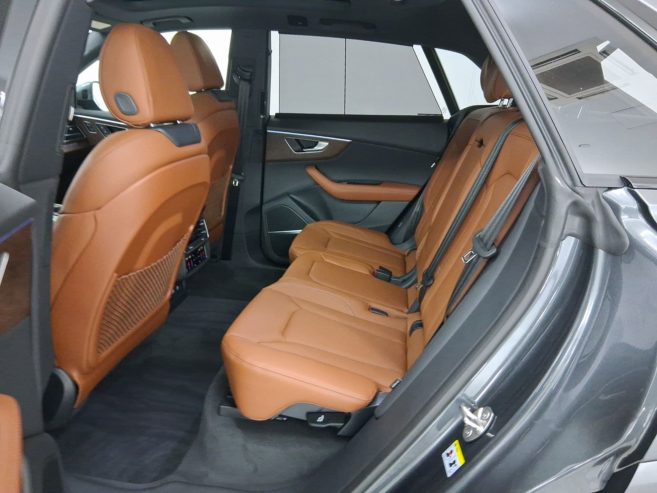 New 2026 Audi Q8 Prestige image 13