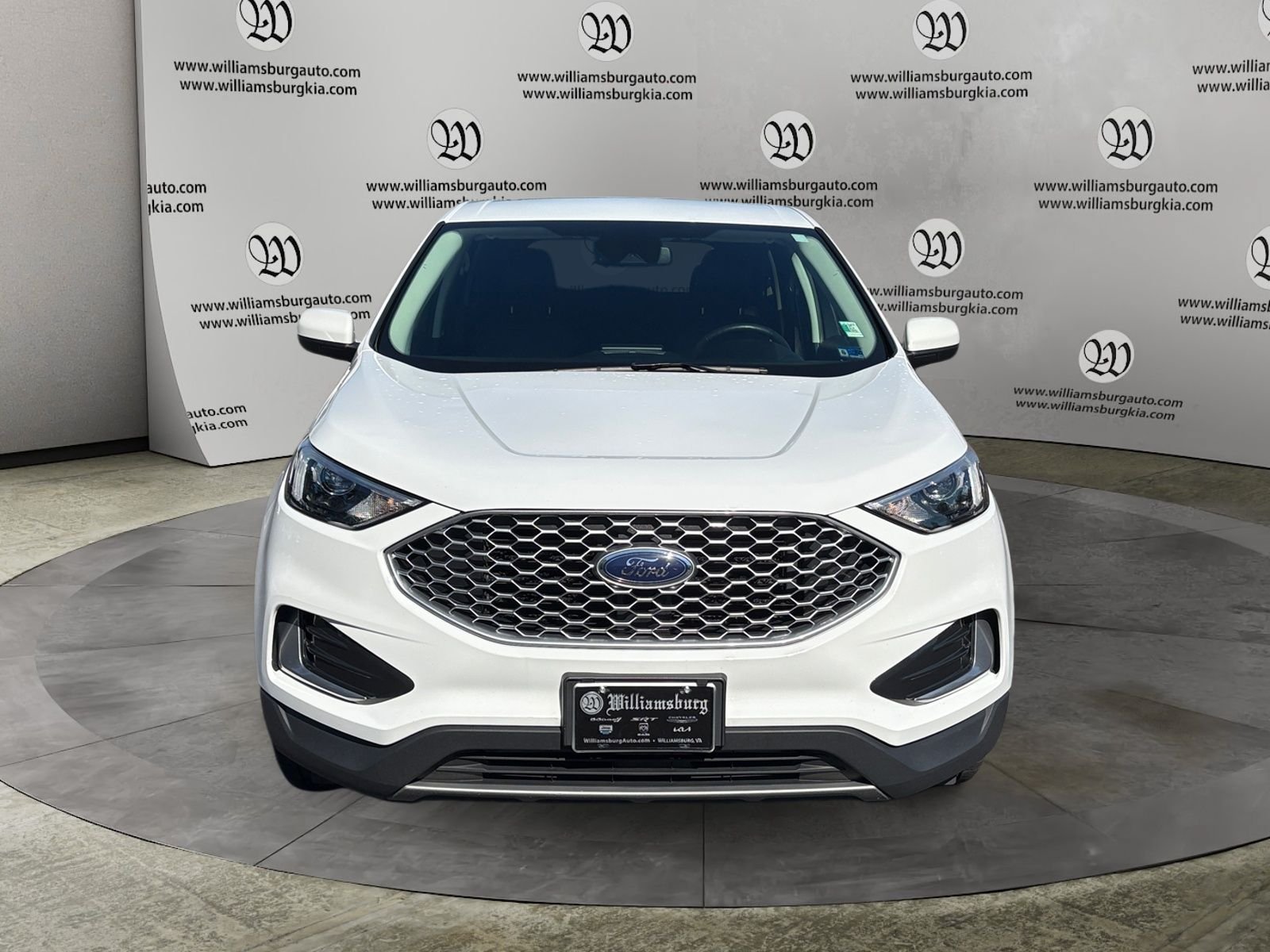 Used 2024 Ford Edge SEL AWD/4WD image 8