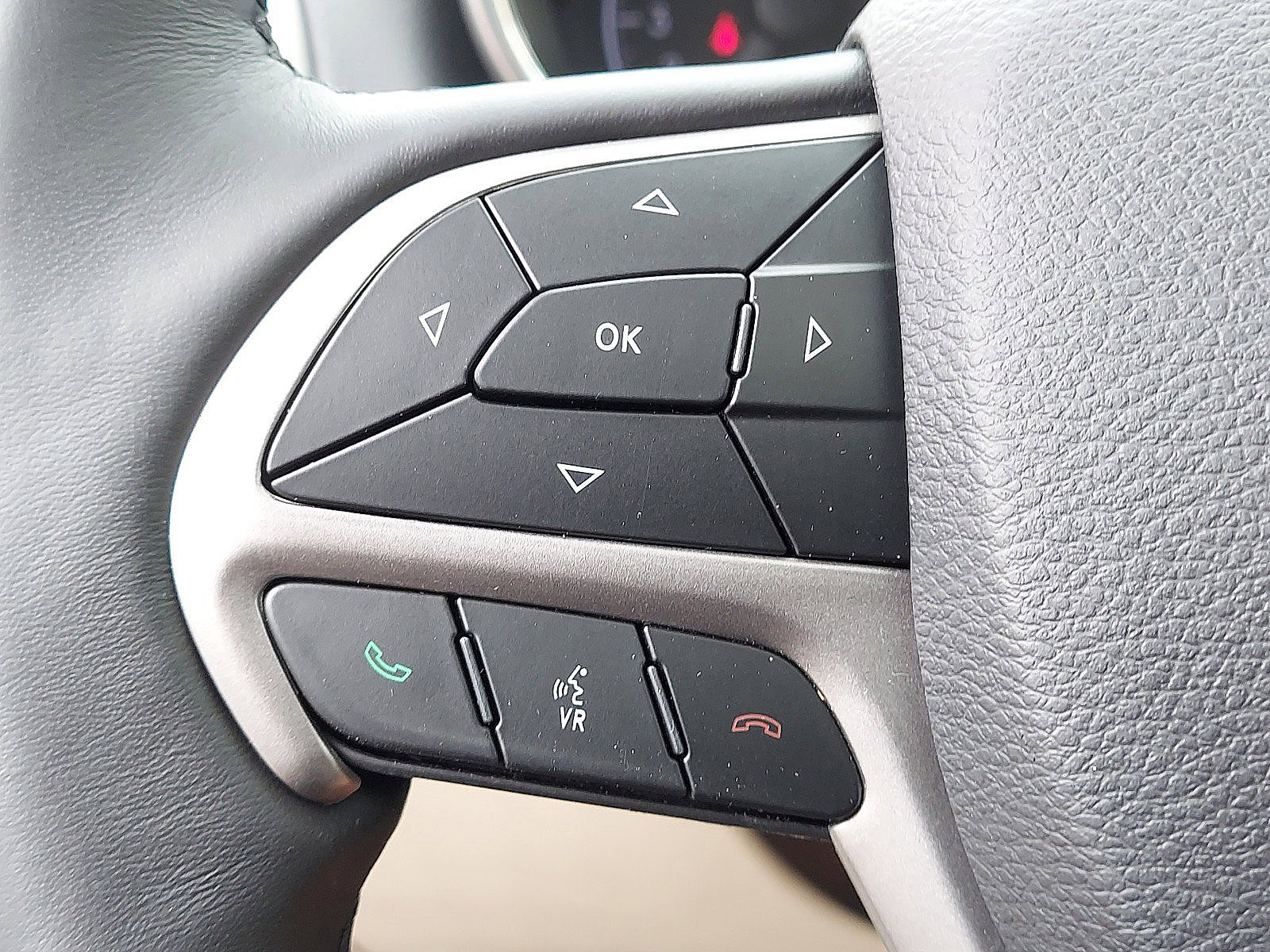 Used 2019 Jeep Grand Cherokee Limited AWD/4WD image 22