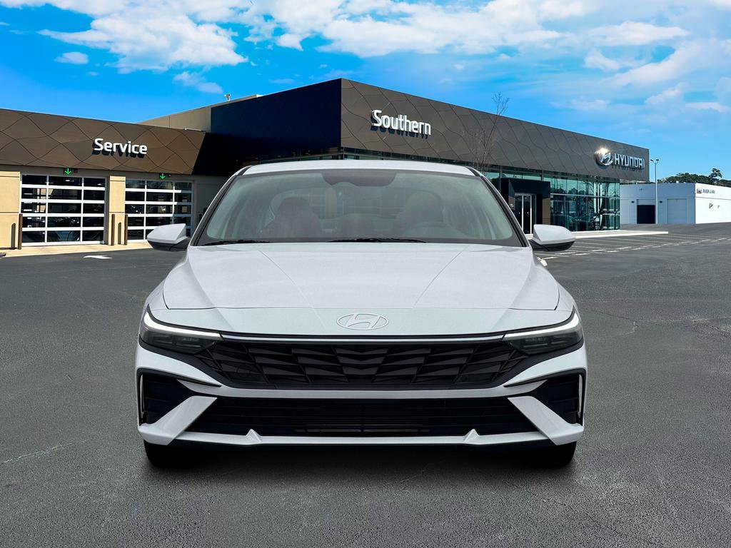 New 2026 Hyundai Elantra SE image 13