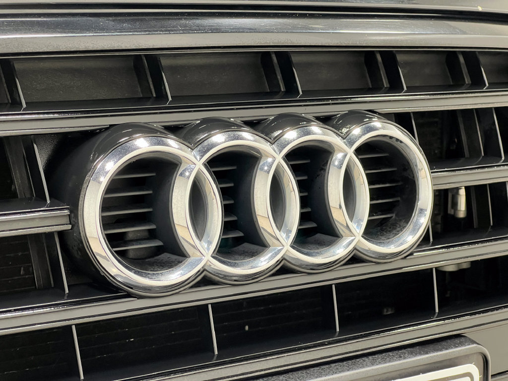 Used 2016 Audi SQ5 Premium Plus w/ Technology Package AWD/4WD image 41