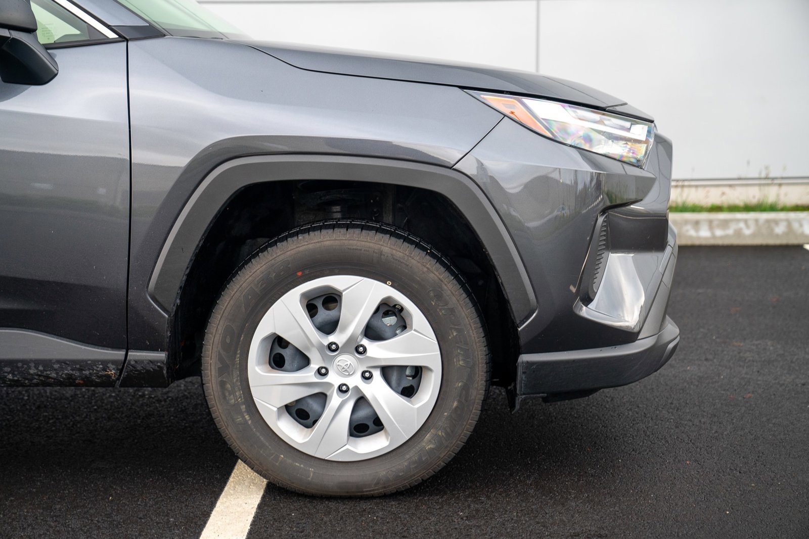 Used 2025 Toyota RAV4 LE image 9