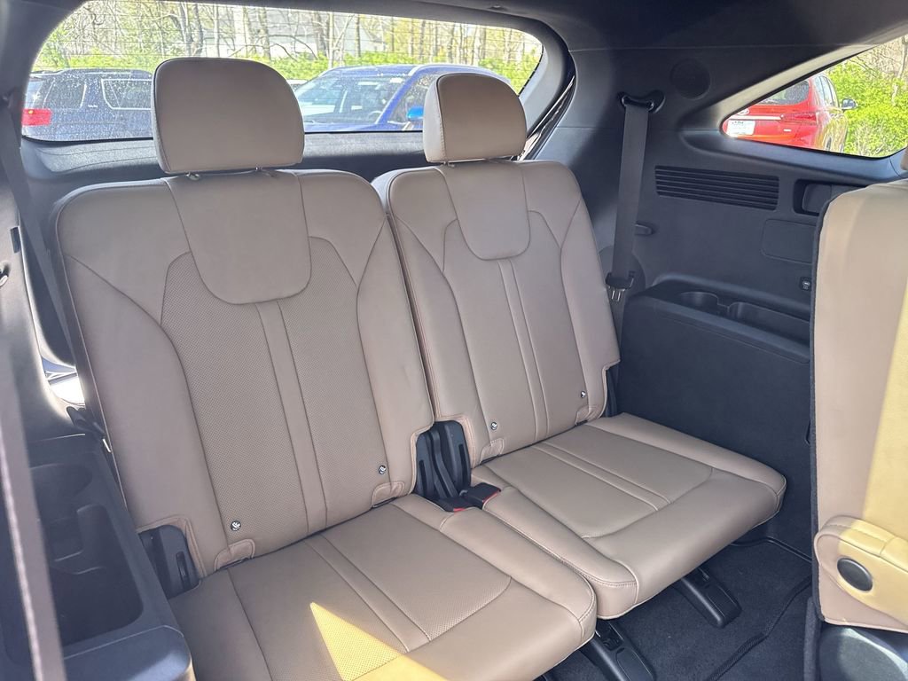 Used 2025 Kia Sorento SX Prestige w/ Olive Brown Leather Package AWD/4WD image 31