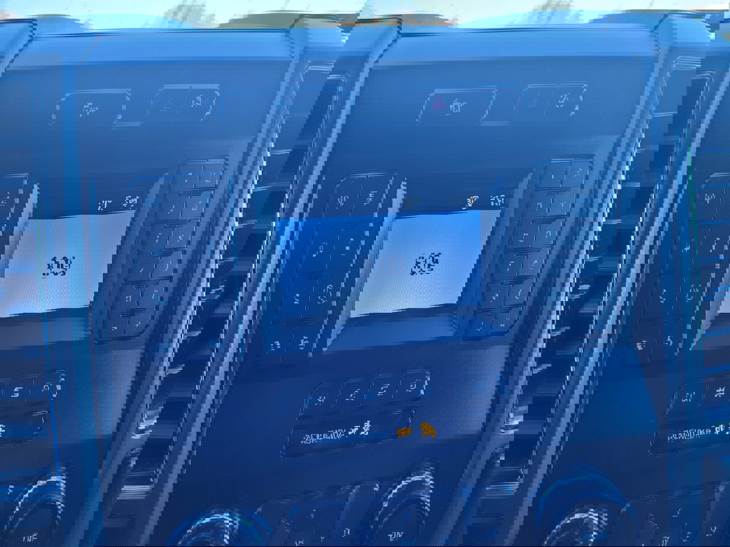 Used 2018 Ford F150 XLT AWD/4WD image 22