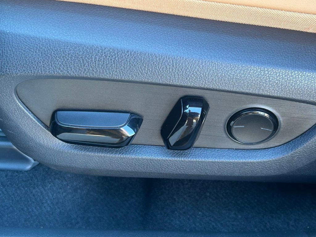 Used 2022 Lexus NX 350h AWD image 25