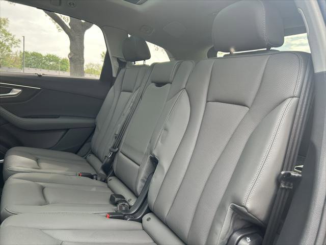 Used 2025 Audi Q7 3.0T Premium Plus w/ Premium Plus Package AWD/4WD image 23