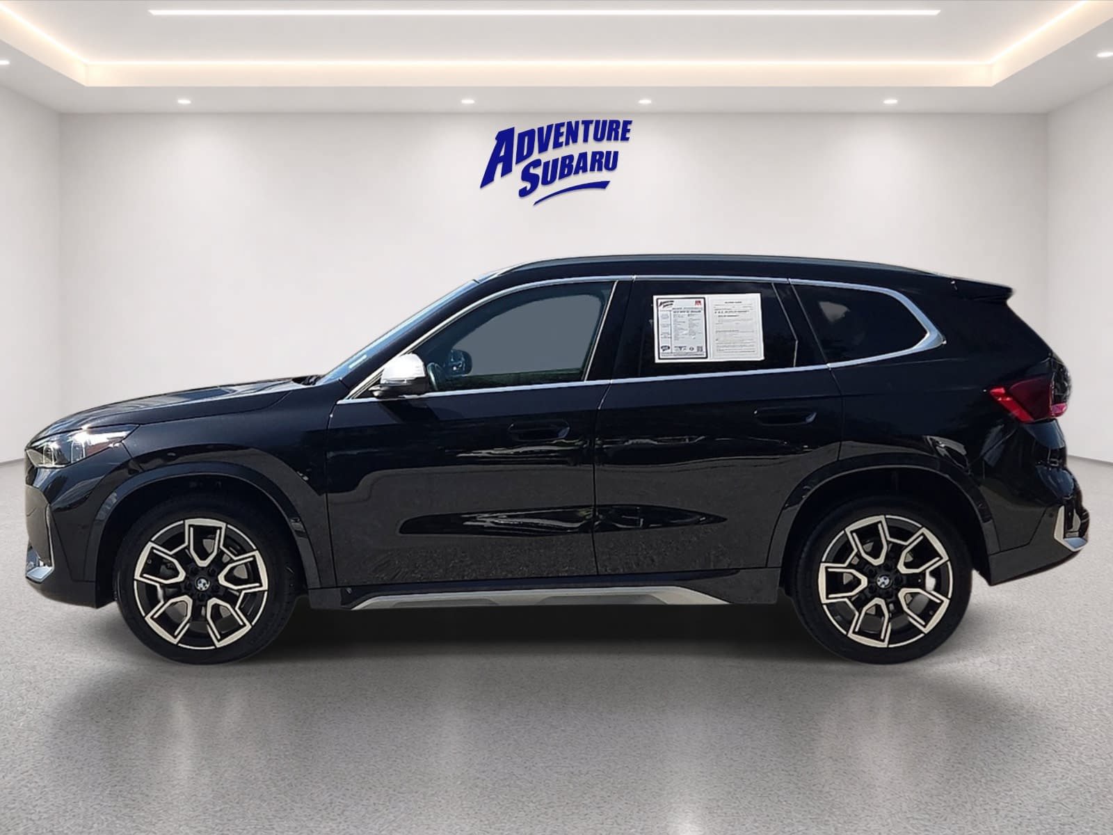 Used 2023 BMW X1 xDrive28i w/ Premium Package AWD/4WD image 4
