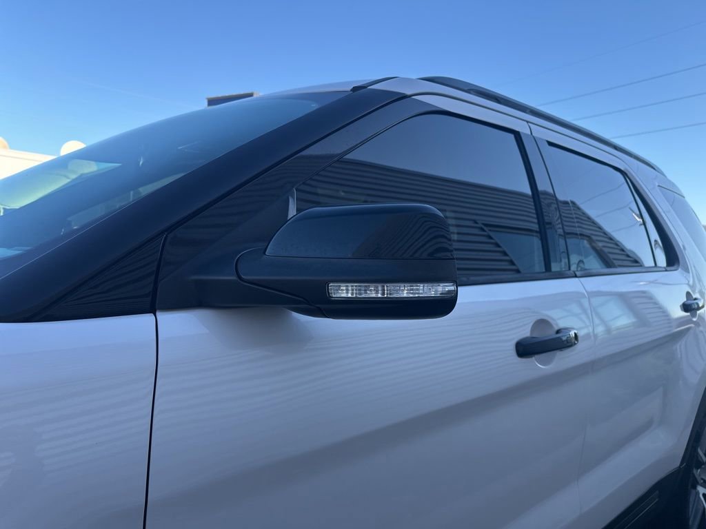 Used 2018 Ford Explorer Sport w/ Equipment Group 401A image 12