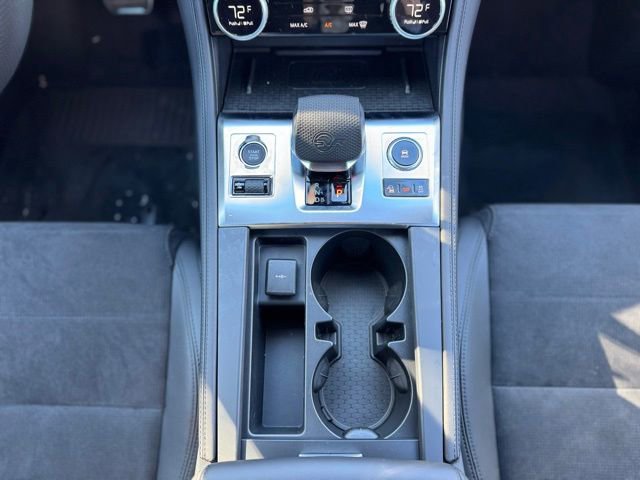 New 2026 Jaguar F-PACE SVR image 26