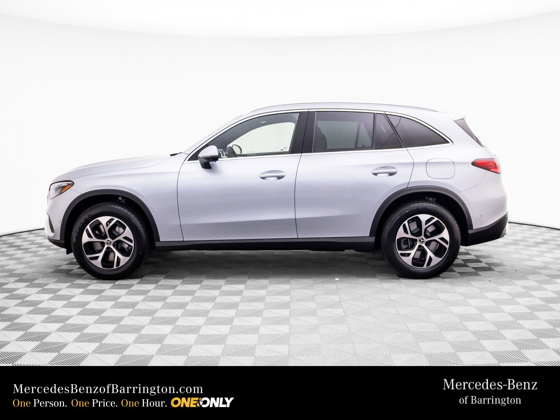 New 2026 Mercedes-Benz GLC 350e 4MATIC image 2