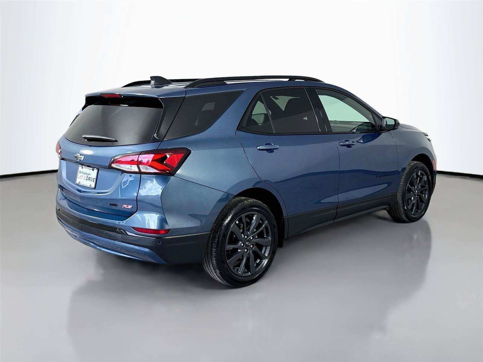 Used 2024 Chevrolet Equinox RS AWD/4WD image 9