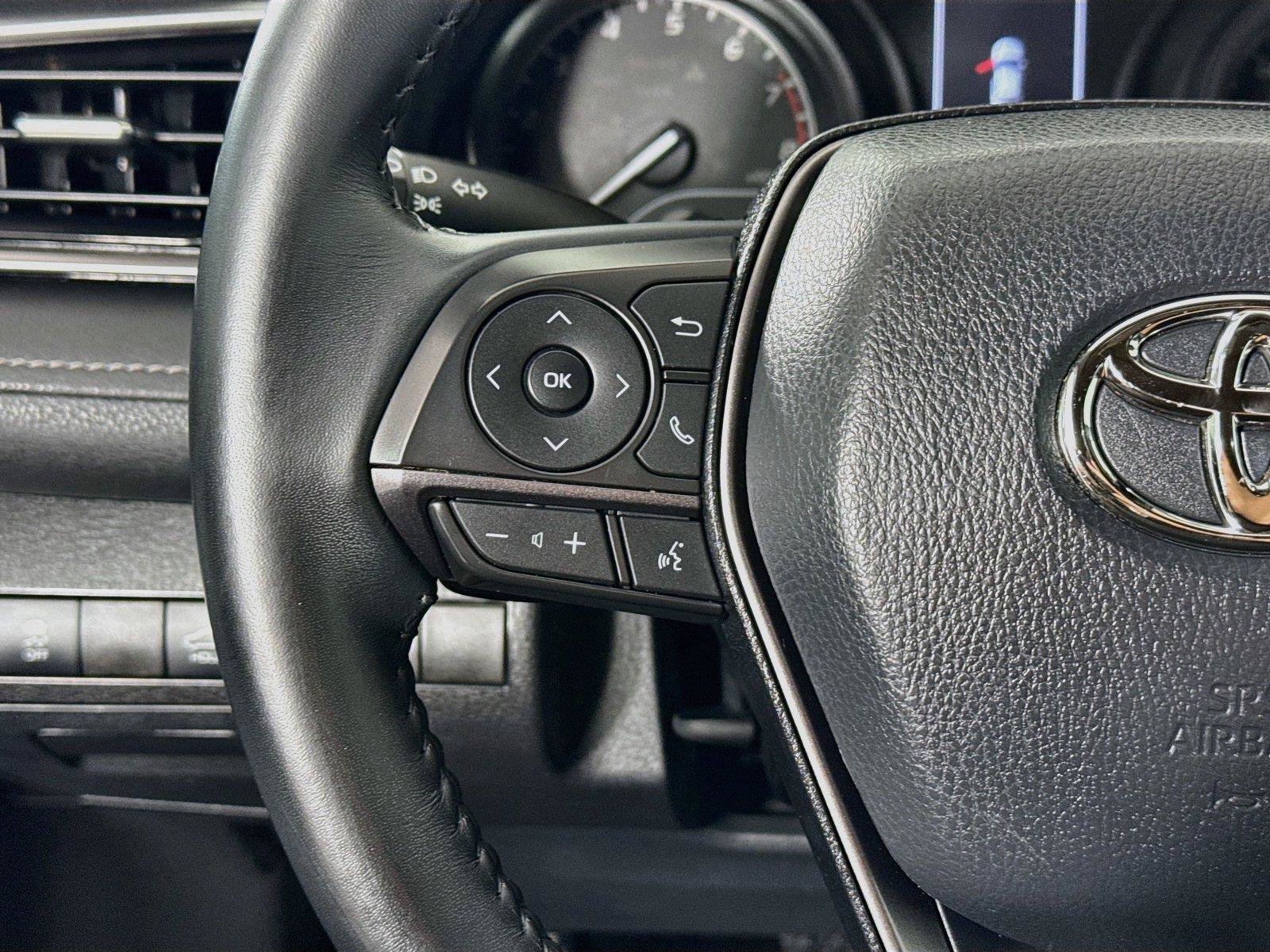 Certified 2022 Toyota Camry SE FWD image 16