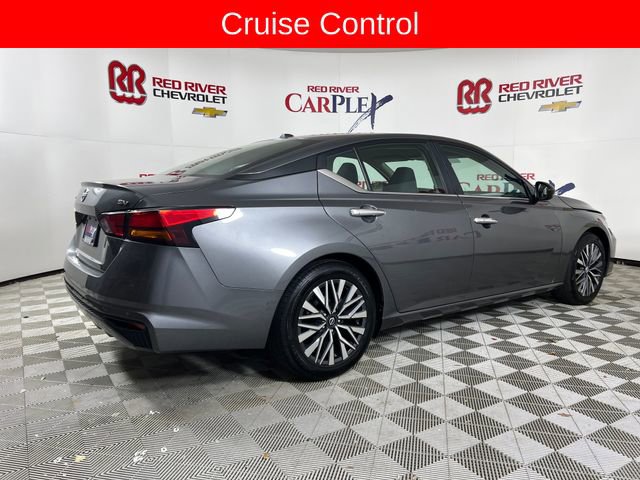 Used 2024 Nissan Altima 2.5 SV image 8