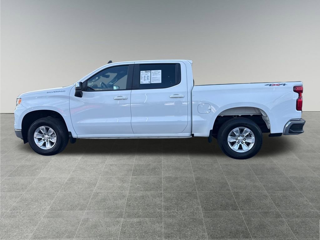 Used 2024 Chevrolet Silverado 1500 LT image 2