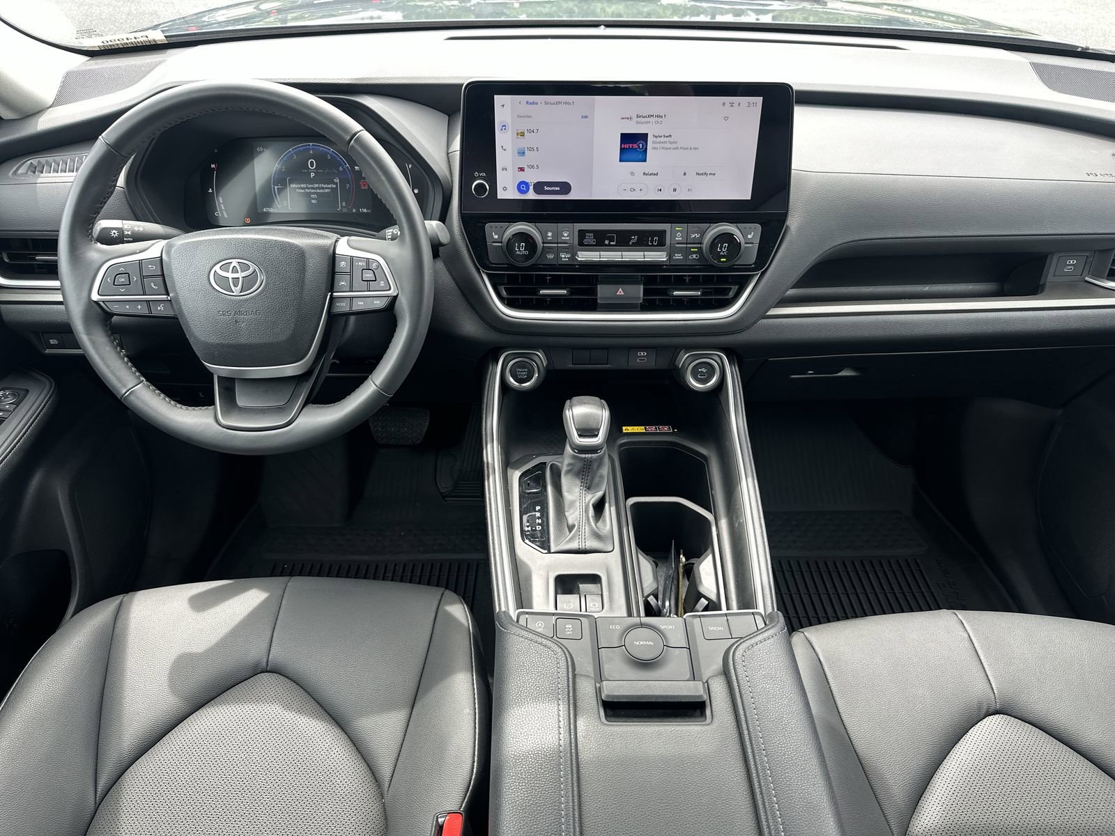 Used 2025 Toyota Grand Highlander FWD image 18