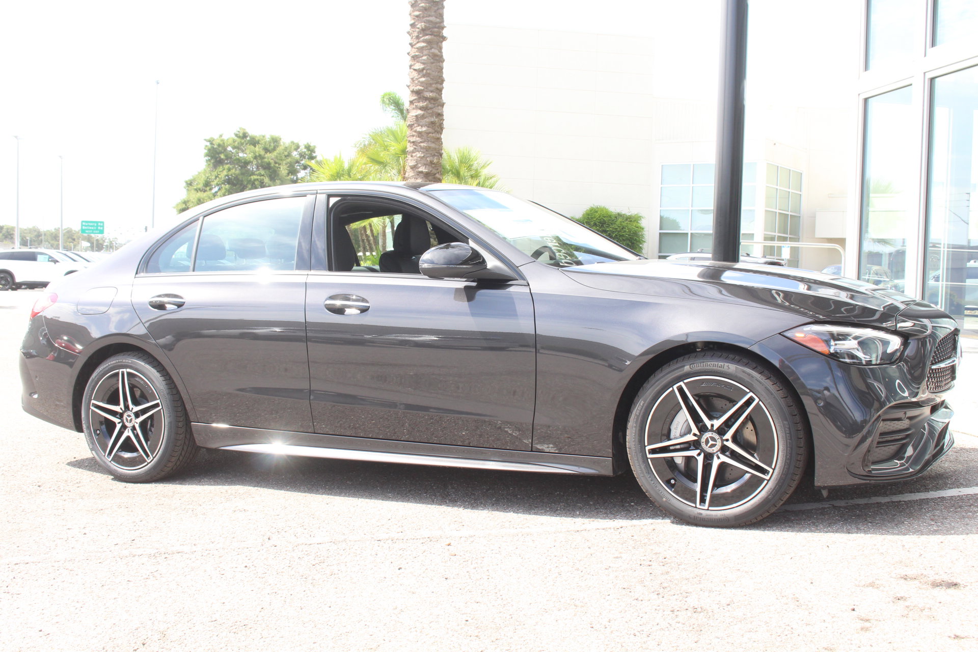 Used 2025 Mercedes-Benz C 300 Sedan image 9