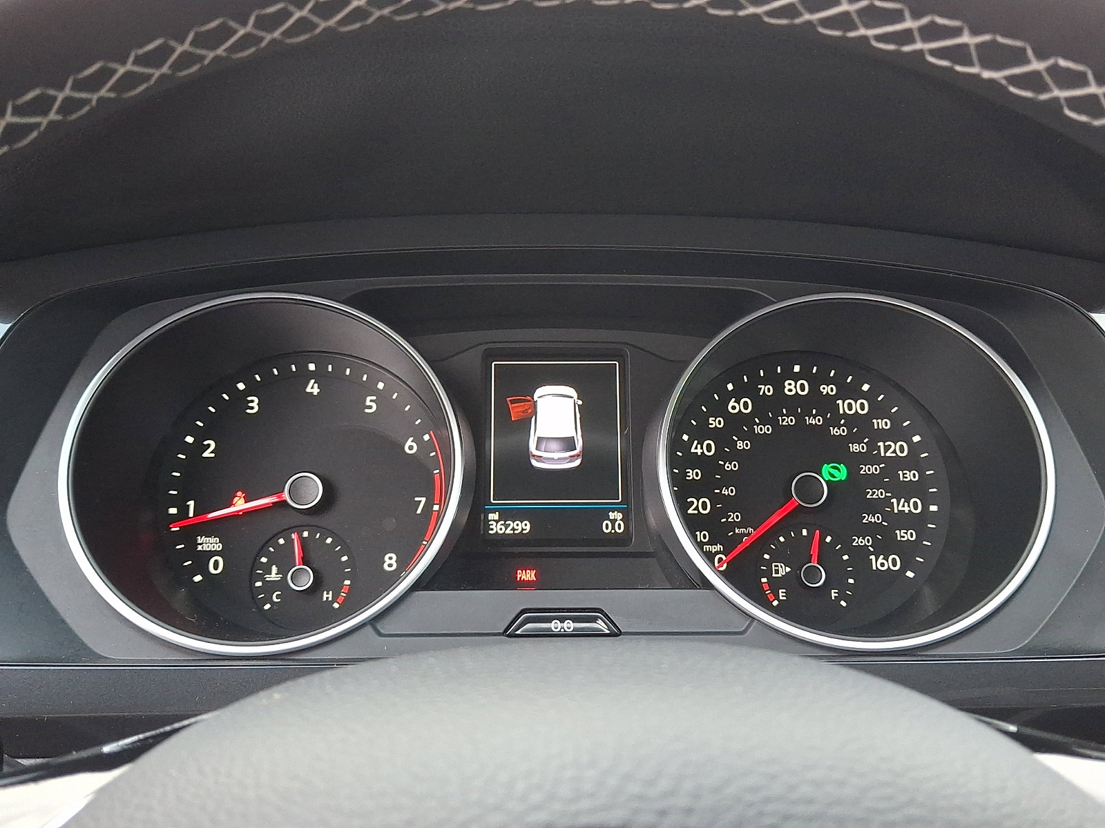 Used 2021 Volkswagen Tiguan SE w/ Panoramic Sunroof Package image 22