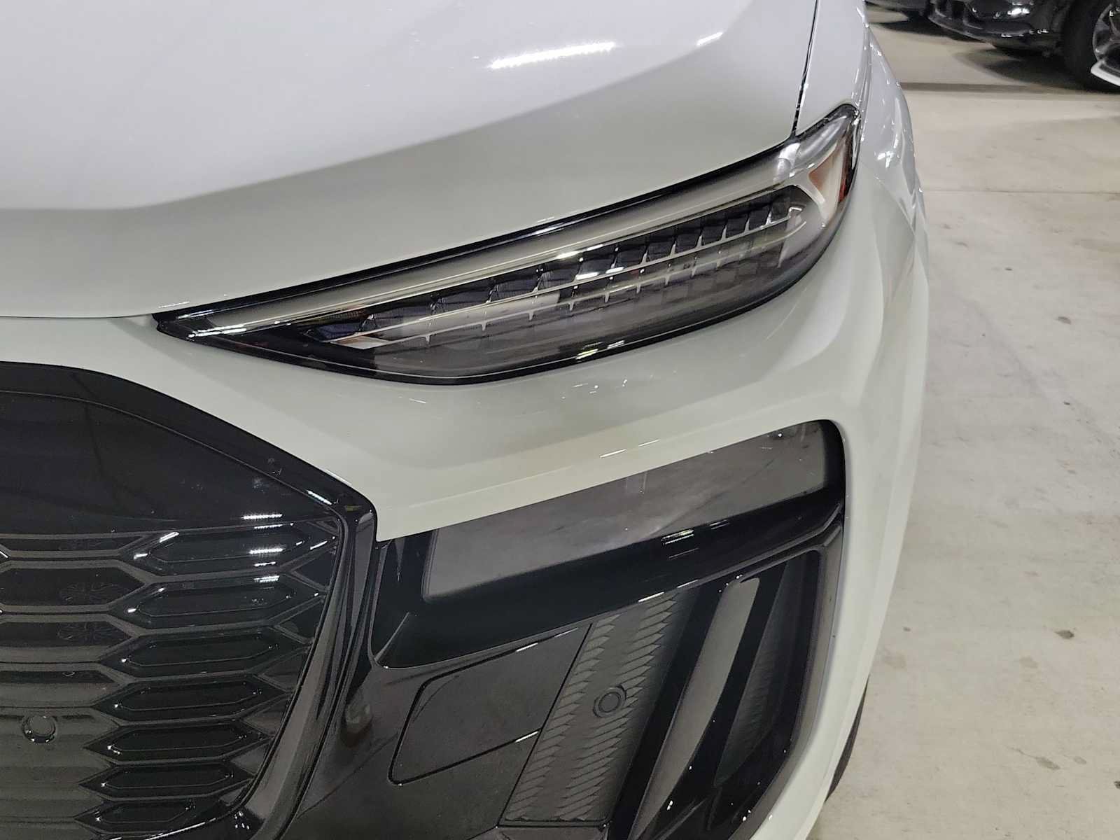 New 2027 Audi Q6 e-tron Premium Plus AWD/4WD image 8