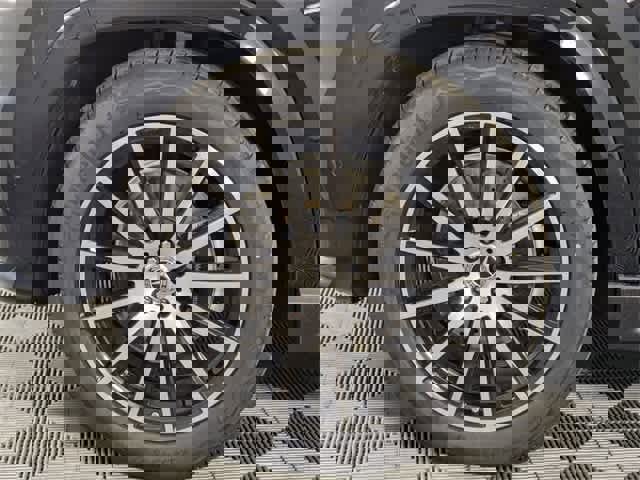 Certified 2025 Mercedes-Benz GLS 450 4MATIC image 12