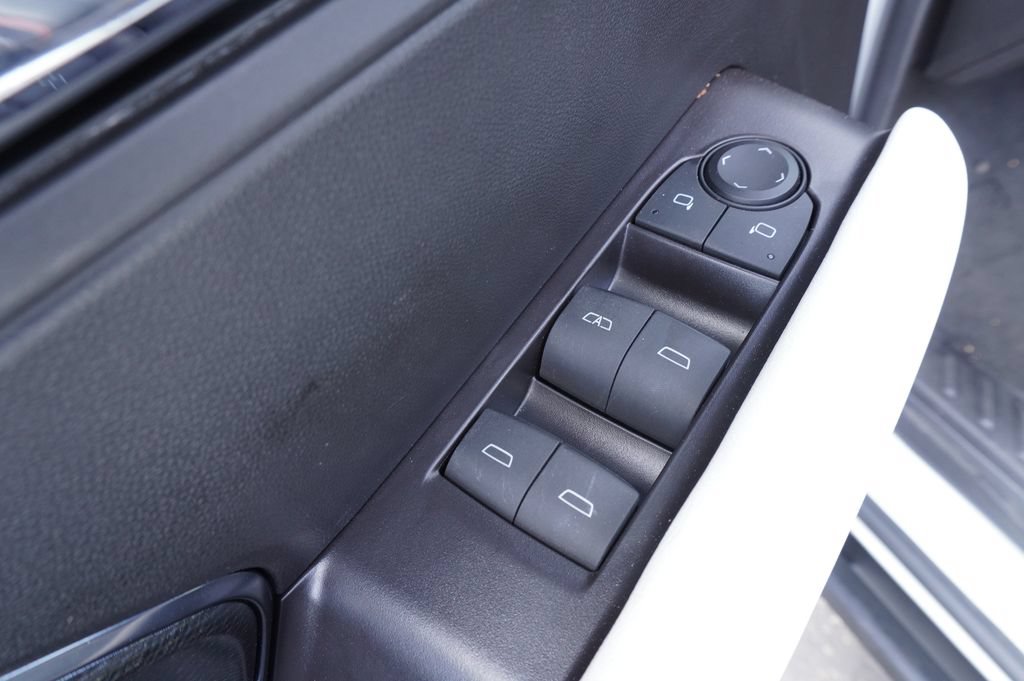 Used 2024 GMC Canyon AT4X AWD/4WD image 17