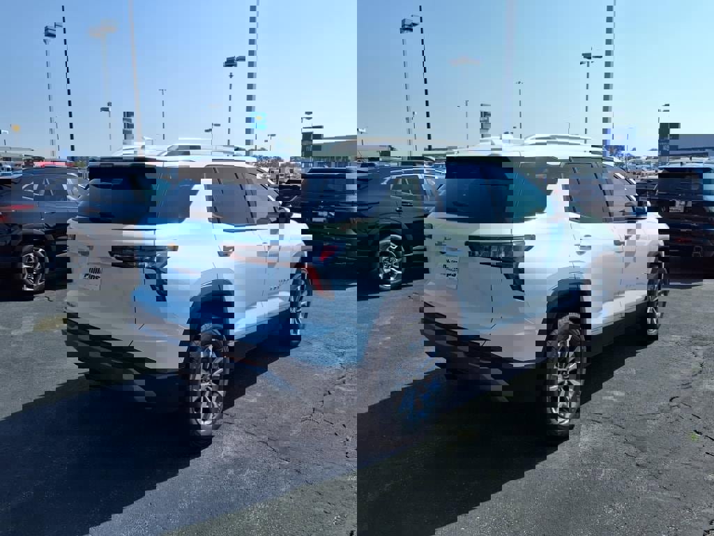 New 2026 Chevrolet Equinox LT w/ LPO, Floor Liner Package image 3