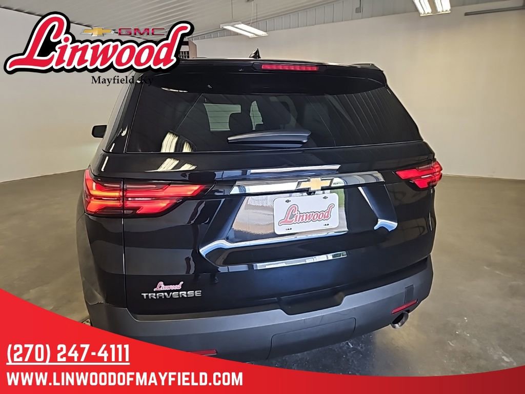 Used 2023 Chevrolet Traverse LS FWD image 4