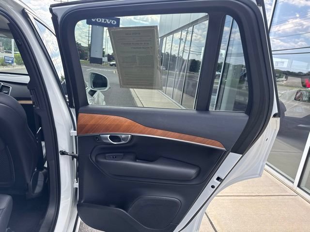 Used 2023 Volvo XC90 B6 Plus w/ Protection Package Premier AWD/4WD image 12