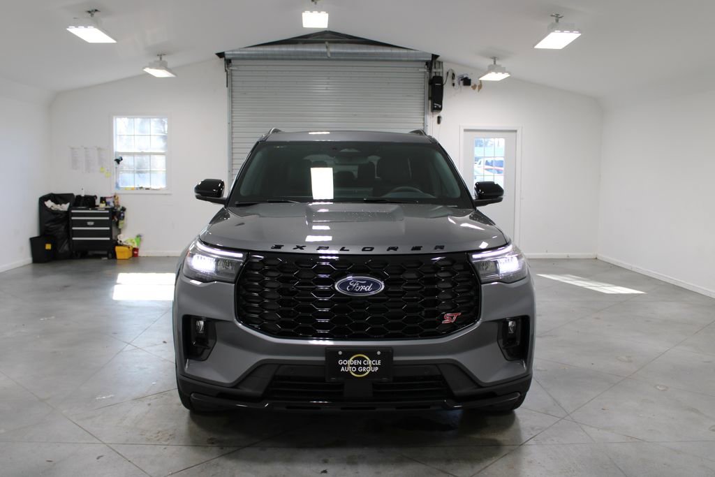 New 2026 Ford Explorer ST image 2