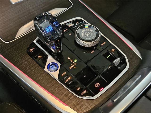 New 2025 BMW ALPINA XB7 image 11