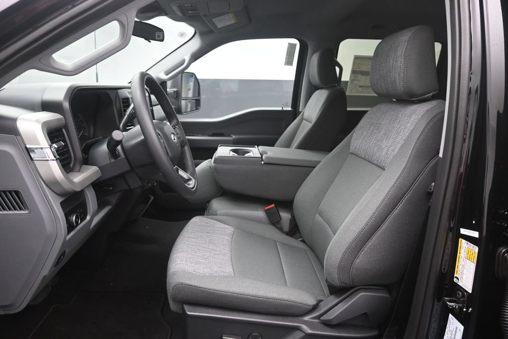 New 2026 Ford F250 XLT w/ FX4 Off-Road Package AWD/4WD image 18