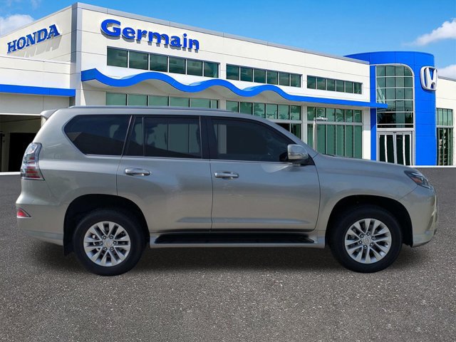 Used 2023 Lexus GX 460 Premium w/ Premium Plus Package AWD/4WD image 4