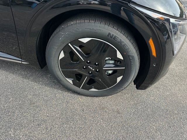 New 2025 Kia EV6 Wind image 13