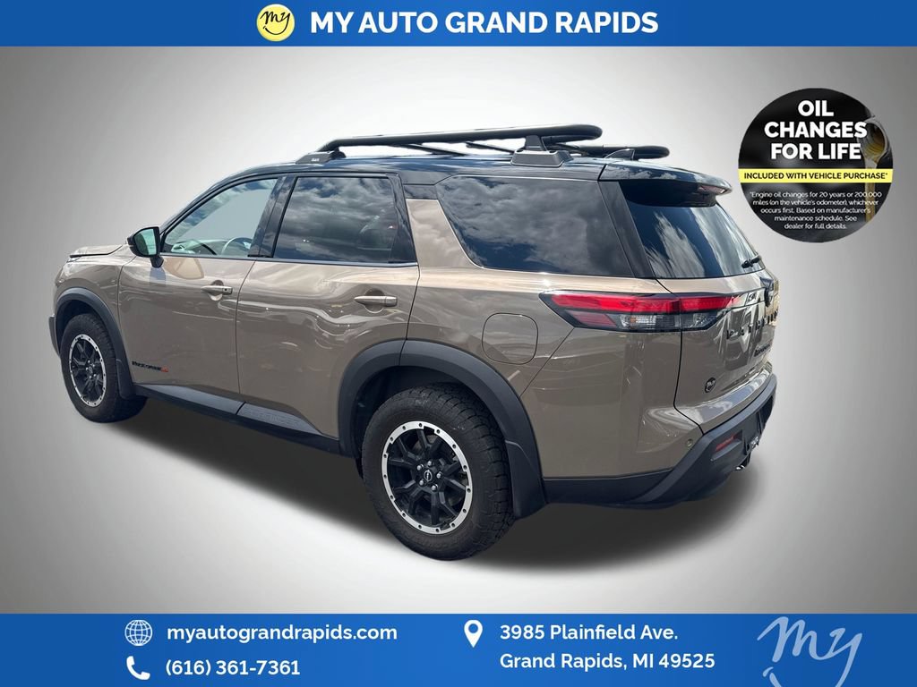 Used 2024 Nissan Pathfinder Rock Creek AWD/4WD image 5