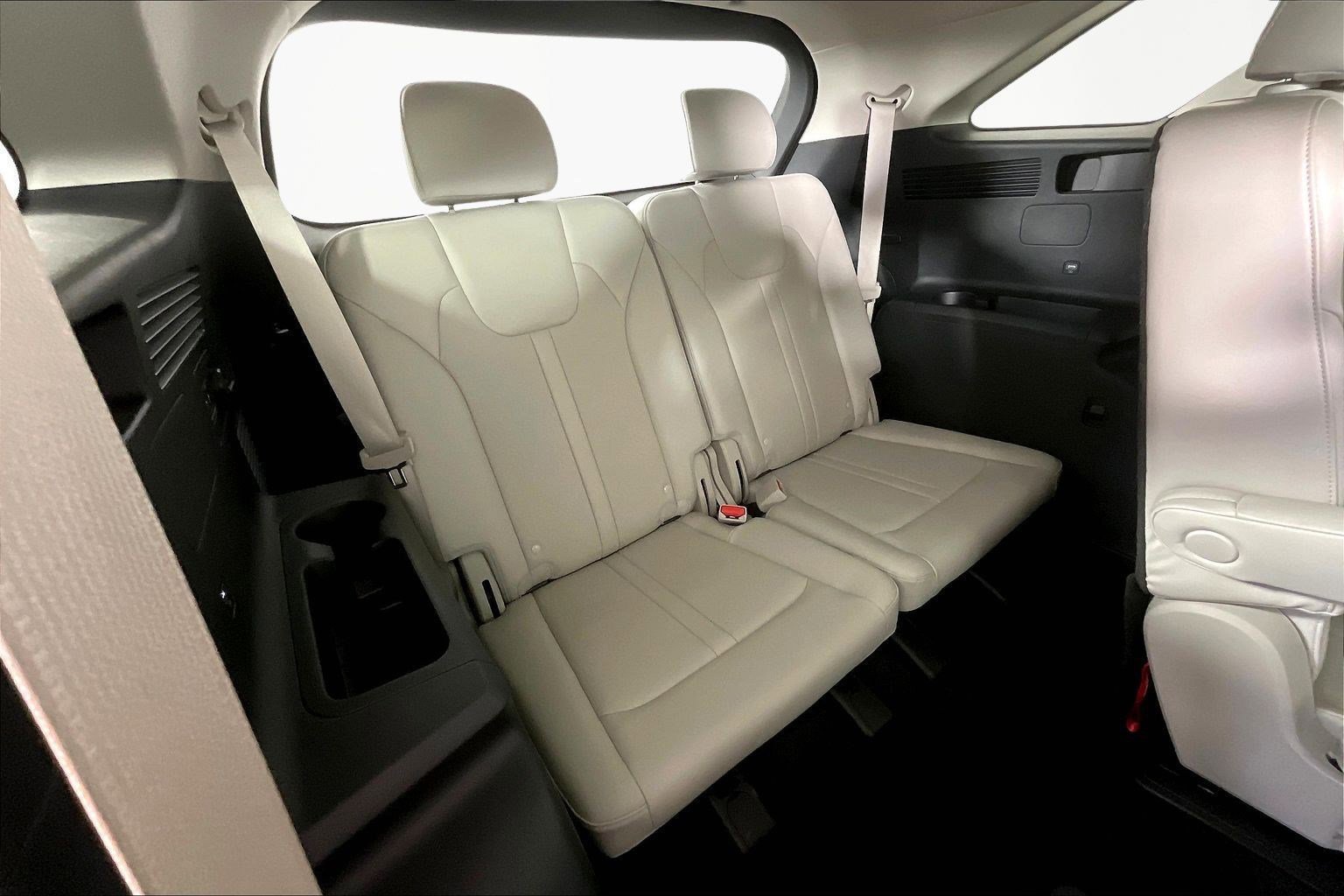 Certified 2023 Kia Sorento EX w/ Panoramic Sunroof Package image 26