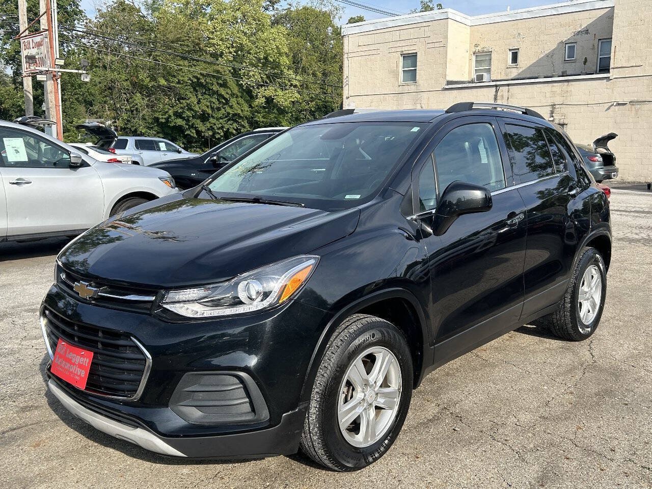 Used 2019 Chevrolet Trax LT w/ LT Convenience Package AWD/4WD image 2