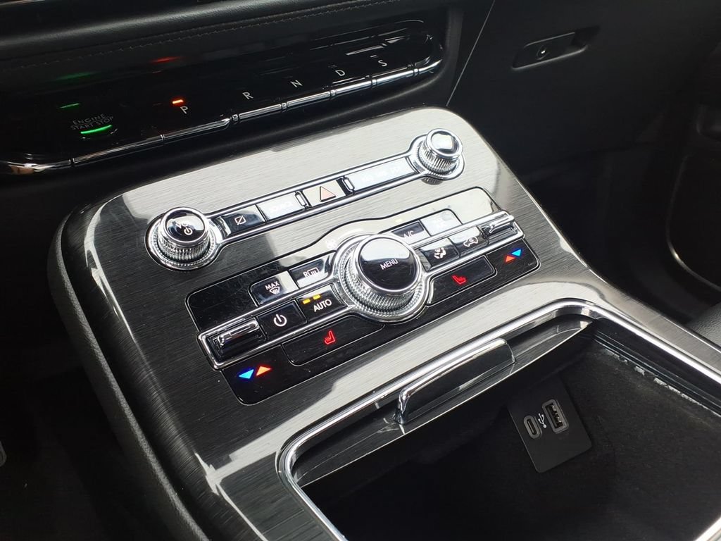 Used 2023 Lincoln Nautilus AWD w/ Premium Package image 13