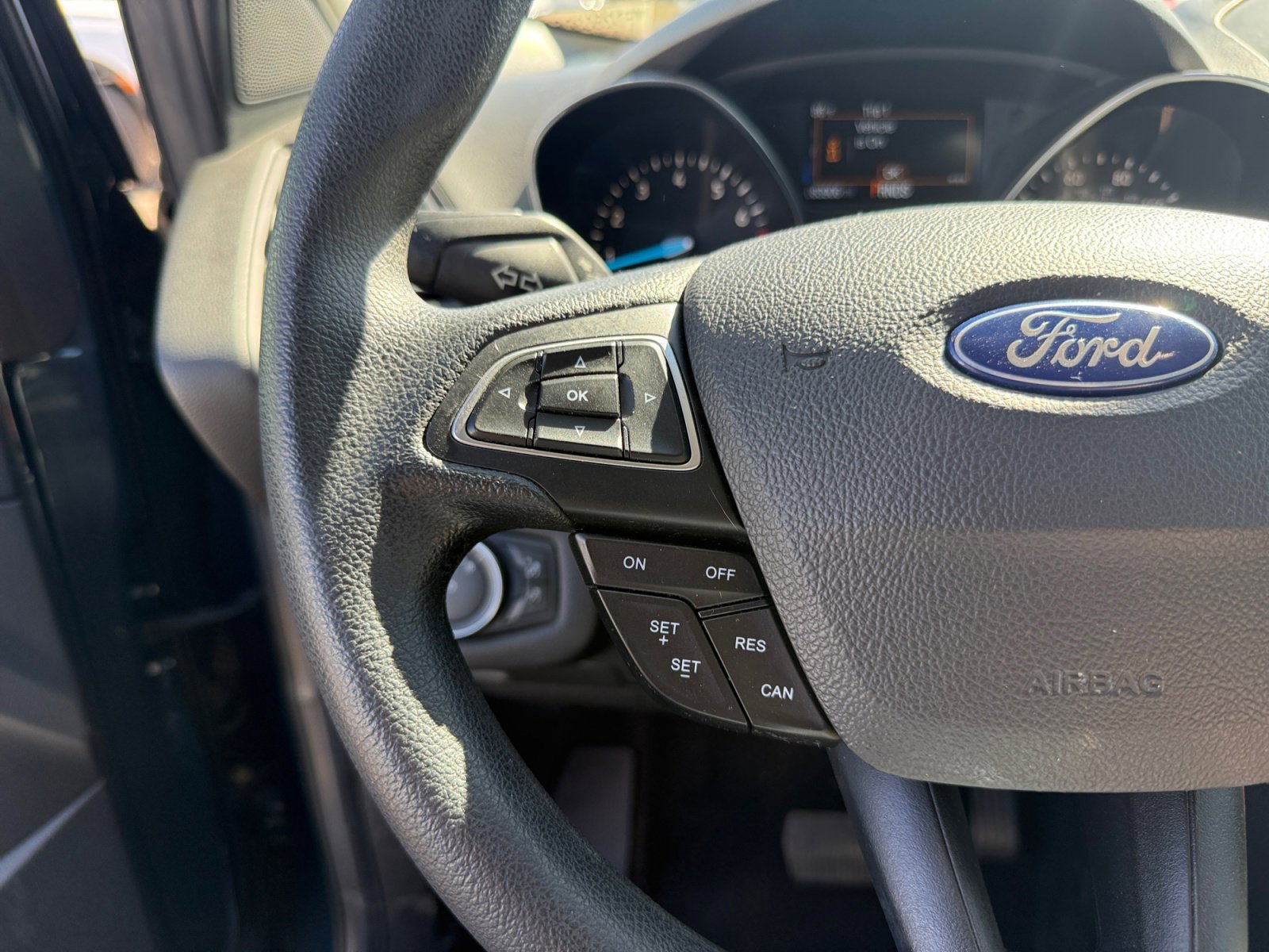 Used 2019 Ford Escape S image 20