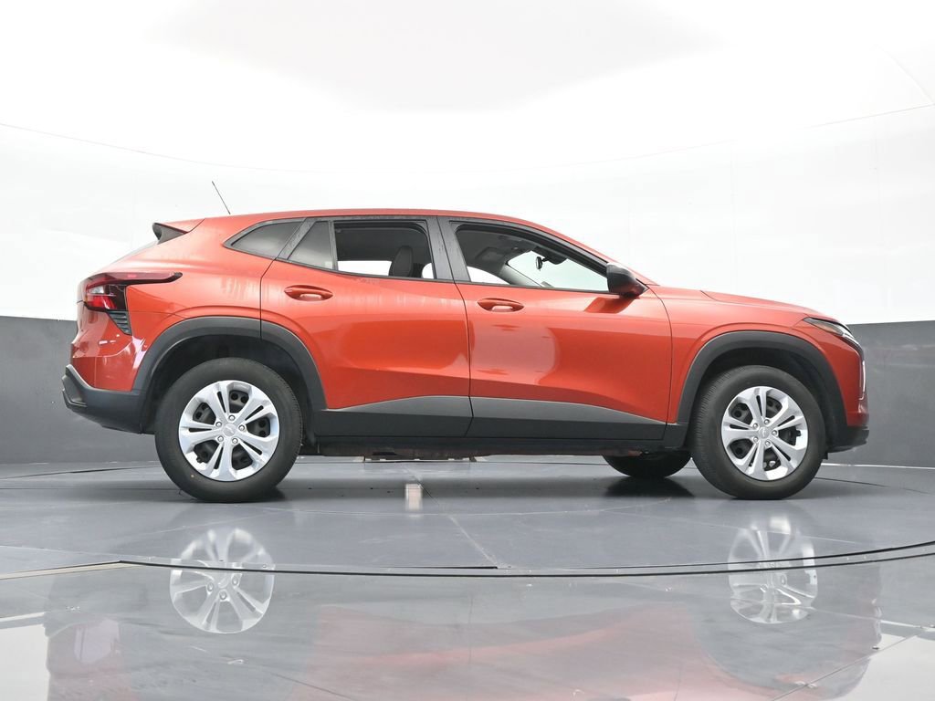 Used 2024 Chevrolet Trax LS image 56