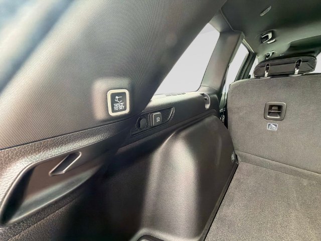 New 2026 Jeep Grand Cherokee Altitude AWD/4WD image 13